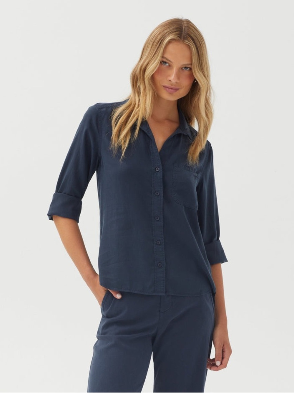 Bella Dahl Shirt Tail Button-Down in Endless Sea
